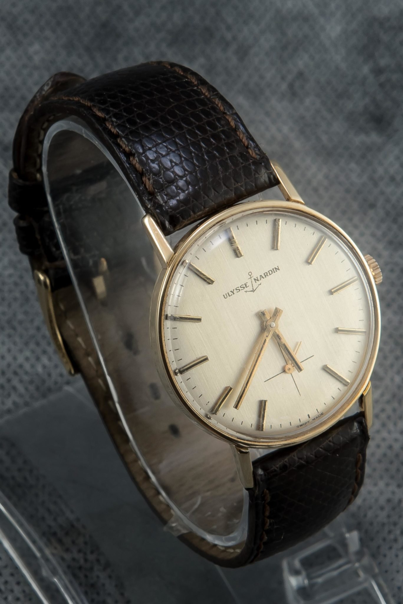 Ulysse Nardin Vintage 18K Yellow Gold Dress Watch | Pawn Deluxe