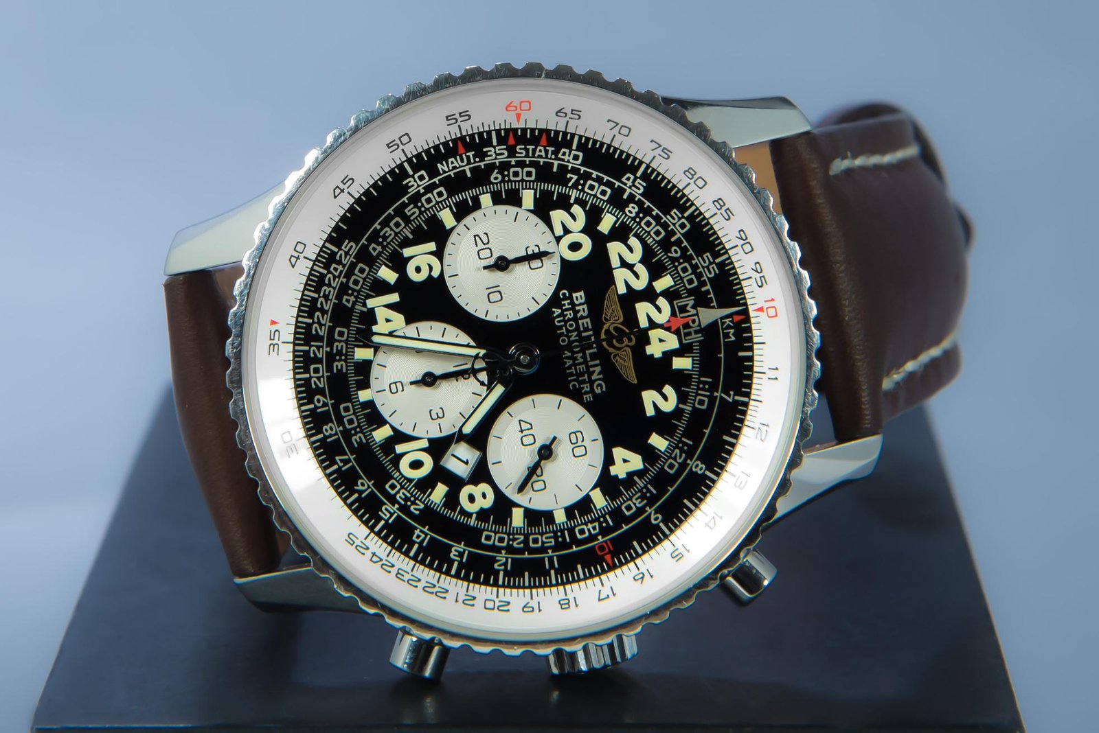 Breitling Navitimer Automatic Cosmonaute Chronograph 41 mm ~ A22322 ...