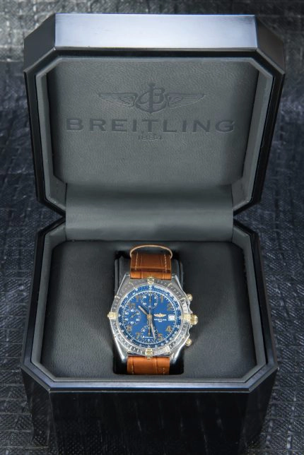 Breitling Chronomat B13050 in box
