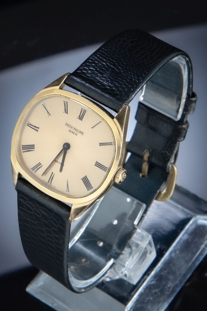 Patek Philippe Golden Ellipse 3545 - Pawndeluxe Exclusieve producten en ...