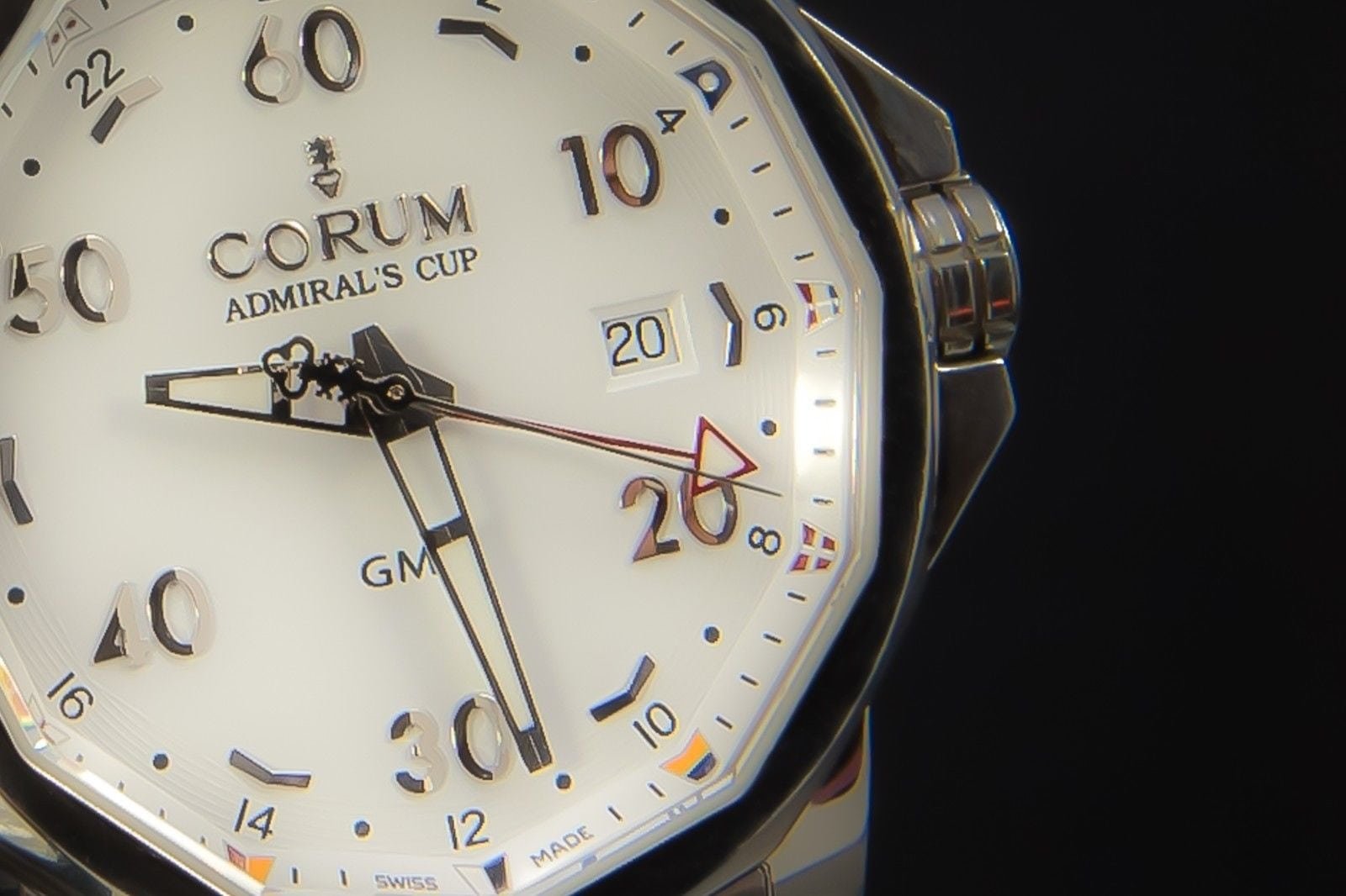 corum gmt